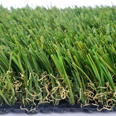 PP atau PE Hijau Hitam Astro Rumput Rumput Untuk Taman Lapangan Luar Dengan Dukungan dan Lapisan yang Dapat Dikustomisasi