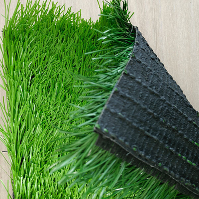 150 jahitan/M 12000 Dtex Sports Artificial Grass Dengan Tinggi Tumpukan 50mm Dan Gauge 5/8"