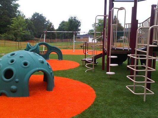 20mm Tinggi Tumpukan Artificial LLandscape Grass dipasang pada setiap kesempatan dengan SBR Lateks Backing