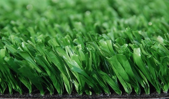 Plastik PP Rumput sintetis 3/8 inci Gauge rumput buatan untuk olahraga luar ruangan dengan pemeliharaan rendah