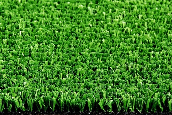 Plastik PP Rumput sintetis 3/8 inci Gauge rumput buatan untuk olahraga luar ruangan dengan pemeliharaan rendah