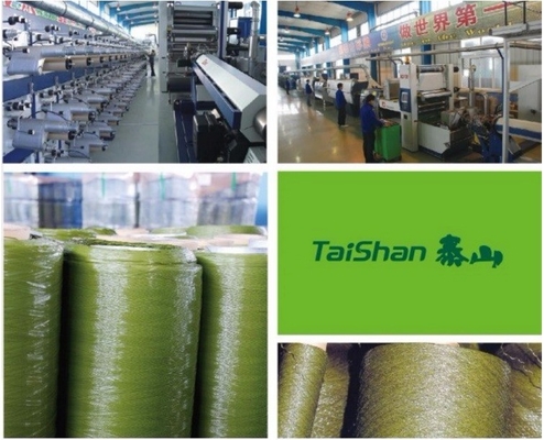 Dtex 12000 "C" Bentuk 40mm Artificial Landscaping Grass 130 jahitan/M Grass Palsu Untuk Taman