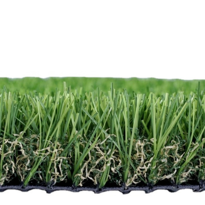 Rumput buatan hibrida dengan kepadatan tinggi dalam ruangan / luar ruangan untuk hewan peliharaan Mats 35mm Permeabilitas air yang sangat baik