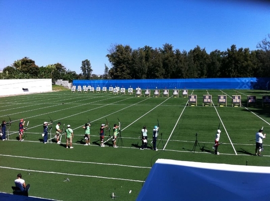 Green Football Artificial Turf Dtex 11200 Dengan CPP+LENO Backing Dan SBR Latex Coating Low Maintenance