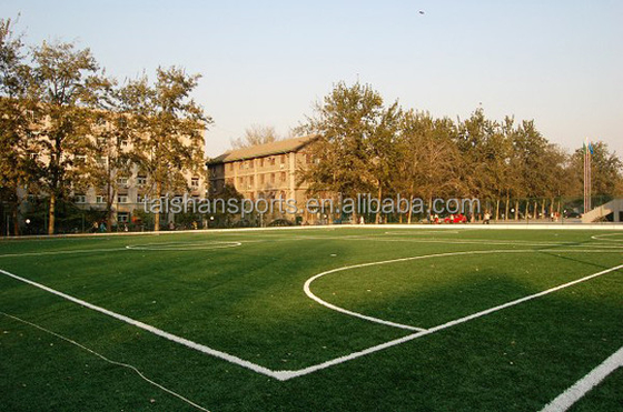 50mm Artificial Green Sports Grass PE Material 16000 Dtex Sports Astro Turf Untuk Sepak Bola Lapangan sepak bola