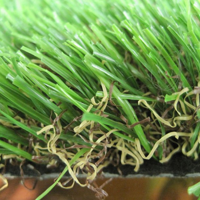 165 jahitan/M Rumput palsu sintetis yang digunakan di halaman belakang Balkon dan taman bermain dengan ketinggian tumpukan 50 mm