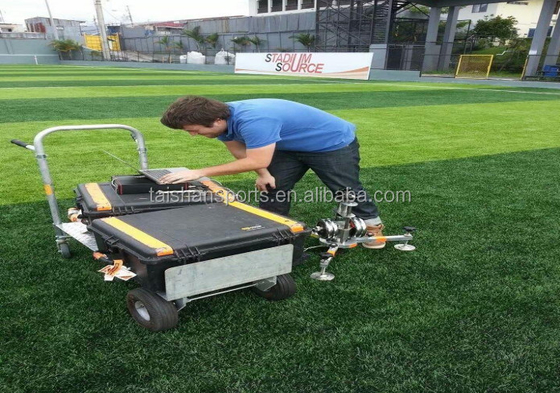 60mm Pet Friendly Sports Artificial Grass Digunakan Untuk Olahraga Pengisian Dibutuhkan Dengan Ukuran Roll yang Dapat Dikustomisasi