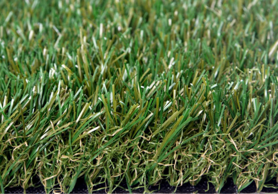 Tingkat jahitan rumput palsu buatan 165 jahitan/M Densitas tinggi dan dtex pemeliharaan rendah dan ketahanan UV
