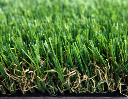 Tingkat jahitan rumput palsu buatan 165 jahitan/M Densitas tinggi dan dtex pemeliharaan rendah dan ketahanan UV