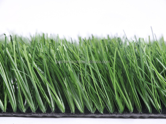 Green Football Artificial Turf 5/8 " Gauge Dengan PP + LENO Backing Dan SBR Lateks Lapisan Adhesive