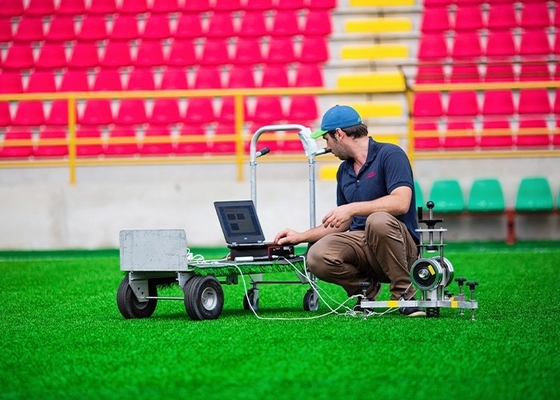 50mm Sepakbola Artificial Grass 160 jahitan / M Outdoor Fake Grass Untuk lapangan sepak bola dan kegiatan luar ruangan dengan perawatan rendah