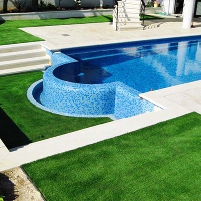 30mm Infiller bebas rumput buatan 15000 Detx rumput hijau buatan dengan perawatan rendah dan daya tahan tinggi