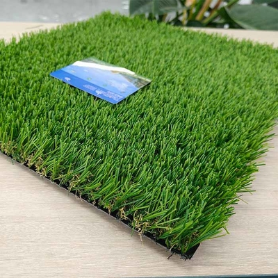 Multicolor Non-Fill Rumput sintetis 30mm Perlindungan Lingkungan Pemasangan sederhana Perawatan rendah