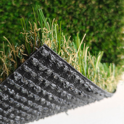 Tiga Jenis Bentuk Rumput Campuran 38mm Rumput buatan hijau luar ruangan Dengan perawatan rendah dan tekstur yang sangat baik