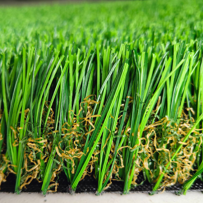 Tinggi rumput 48mm 180 jahitan / M rumput hijau palsu dengan ketahanan UV yang besar untuk ruang rekreasi dan pengadilan di luar ruangan