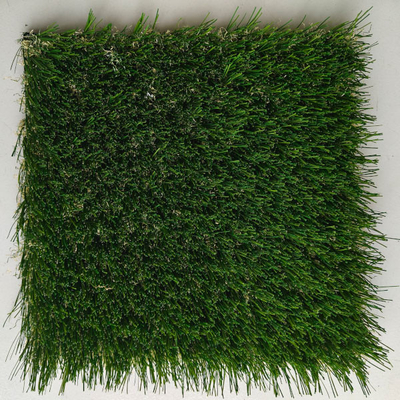 PU Adhesive Empat Warna Campuran Rumput buatan lanskap tahan lama Dengan ketinggian tumpukan 45mm Dan ketahanan UV yang besar