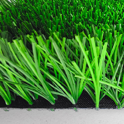 Rumput buatan tahan lama untuk olahraga dan rekreasi dengan kepadatan 18000 Dtex dan 7560 jahitan/m2