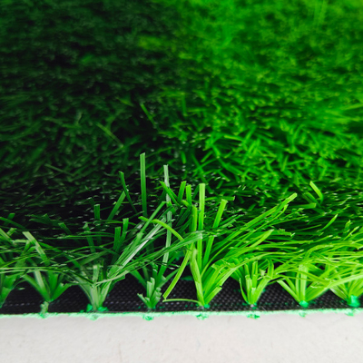 Olahraga buatan rumput hijau 50mm tahan sinar UV dengan PP + Leno Backing Dan Green SBR Latex