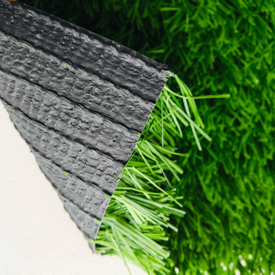 60mm Artificial Football Turf Mudah Pemasangan Bahan PE Astro Grass Untuk Lapangan Sepak Bola Dan Kegiatan Luar Ruangan