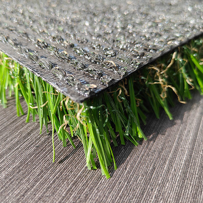 Rumput buatan taman bermain 25mm dengan pemasangan yang mudah dan tahan haus Rumput hijau sintetis