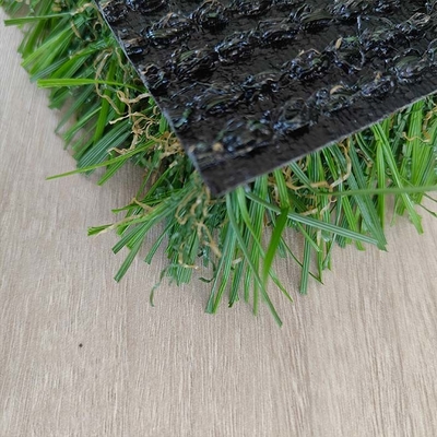 32mm Low Shrinkage Leisure Landscape Artificial Turf dengan PU Adhesive dan Double PP Backing