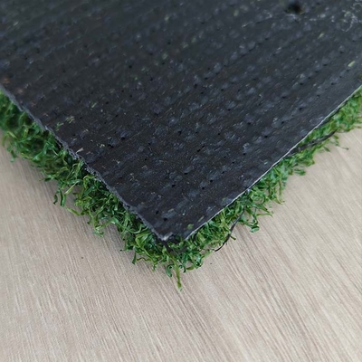 Performa Tinggi Golf Artificial Turf Dtex 5500 Dengan Permeabilitas Air Tinggi dan Ketahanan UV