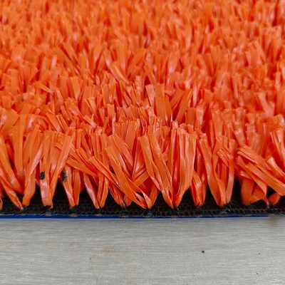 25mm Oranye Tennis Court Artificial Turf Multifungsi Untuk Fasilitas Olahraga Dengan Ketahanan UV