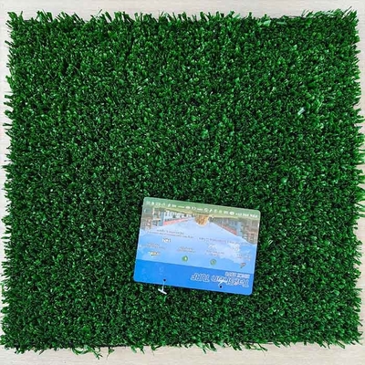 Tanah rumput buatan tenis hijau 12 mm Multifungsi rumput buatan dengan ketahanan UV dan permeabilitas air yang sangat baik