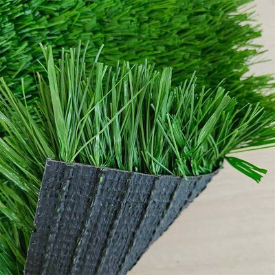 Rumput Buatan Tahan UV 17500 Dtex dengan Tinggi Tumpukan 60mm untuk Olahraga dan Rekreasi