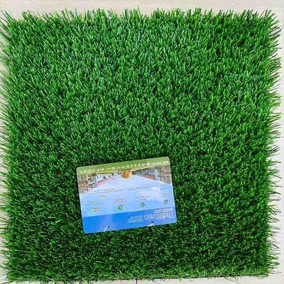 Mudah Instalasi Multifungsi Olahraga Artificial Grass Dengan Tinggi Tumpukan 25mm Dan Tahan UV