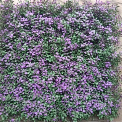 Rumput dinding buatan yang nyaman dan tahan lama 50cm * 50cm Ukuran Dengan pemasangan yang mudah dan drainase yang cepat