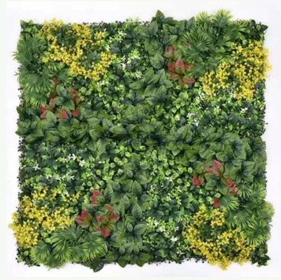 Low Maintenance Fake Green Wall Grass Performa yang Lama Bertahan PE Bentuk persegi
