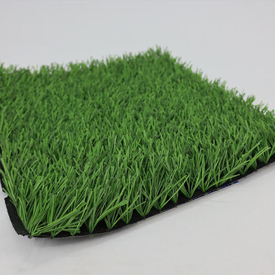 Sertifikat FIFA SBR Perekat hijau rumput buatan olahraga rumput tinggi Dtex Permeabilitas air yang besar