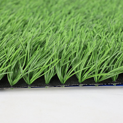 Sertifikat FIFA SBR Perekat hijau rumput buatan olahraga rumput tinggi Dtex Permeabilitas air yang besar