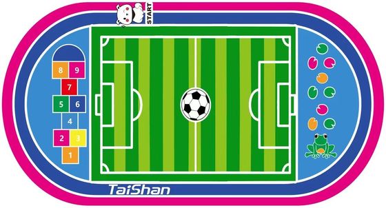 Spesifikasi yang dapat disesuaikan Tanah rumput sepak bola mini dengan lapangan sepak bola buatan kelas olahraga untuk pemeliharaan rendah