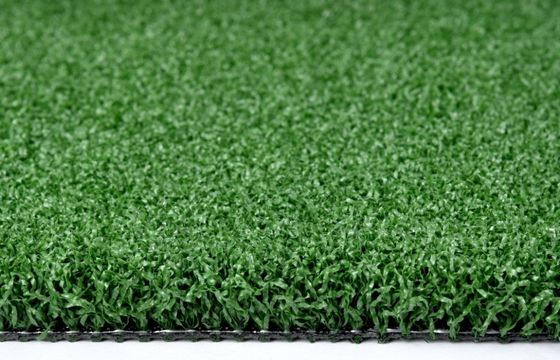 Rumput Buatan Golf Tinggi Tumpukan 18mm Kepadatan Tinggi dengan Ketahanan Aus untuk Kursus Profesional