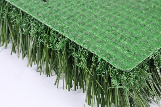Tanah rumput buatan tanpa pengisian tinggi tumpukan 30 mm untuk lapangan sepak bola dengan permeabilitas air yang besar